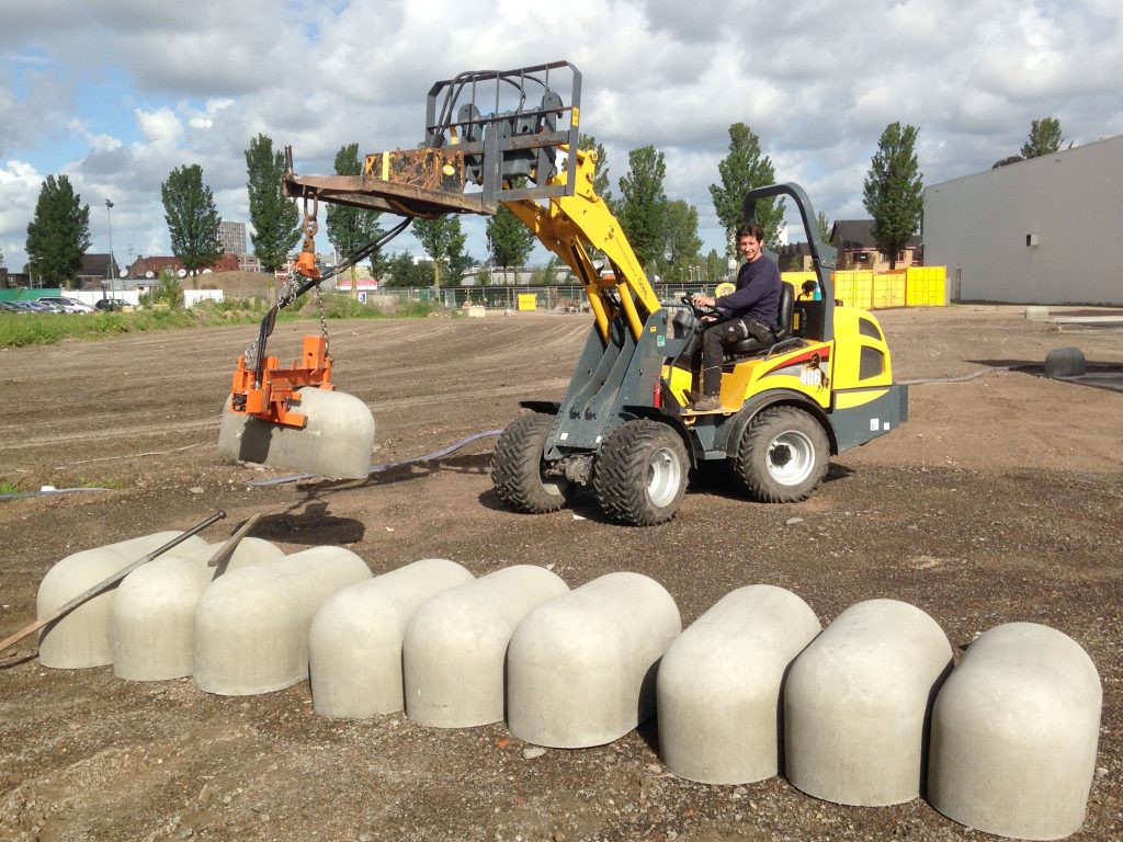 Aanleg fabrieksterrein betonblokken_Haarlem