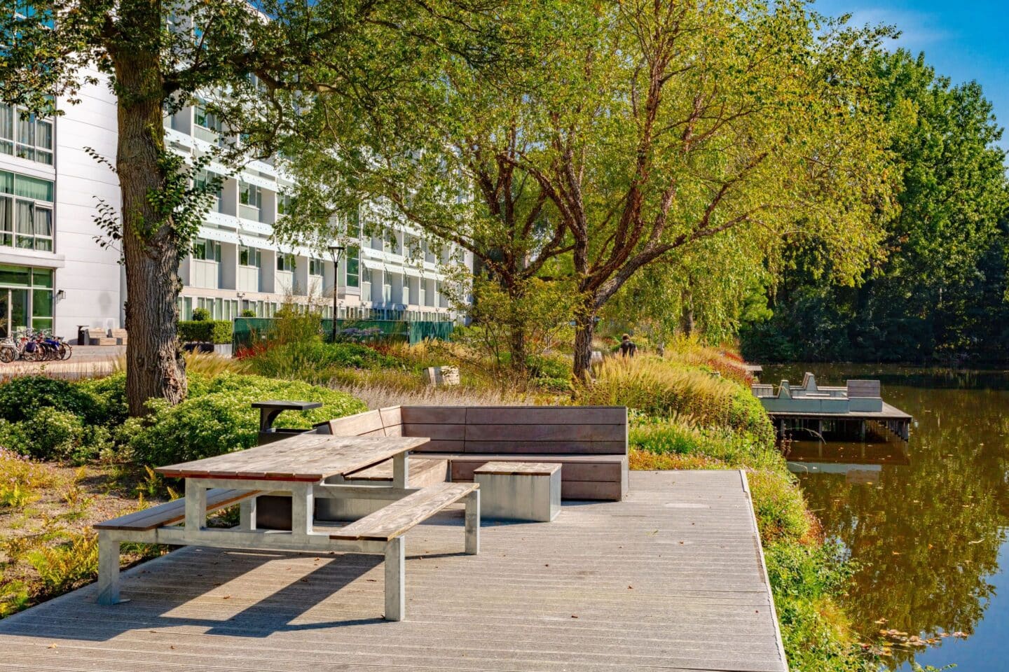 Ontwerp en aanleg park Delft timmerwerk vlonder