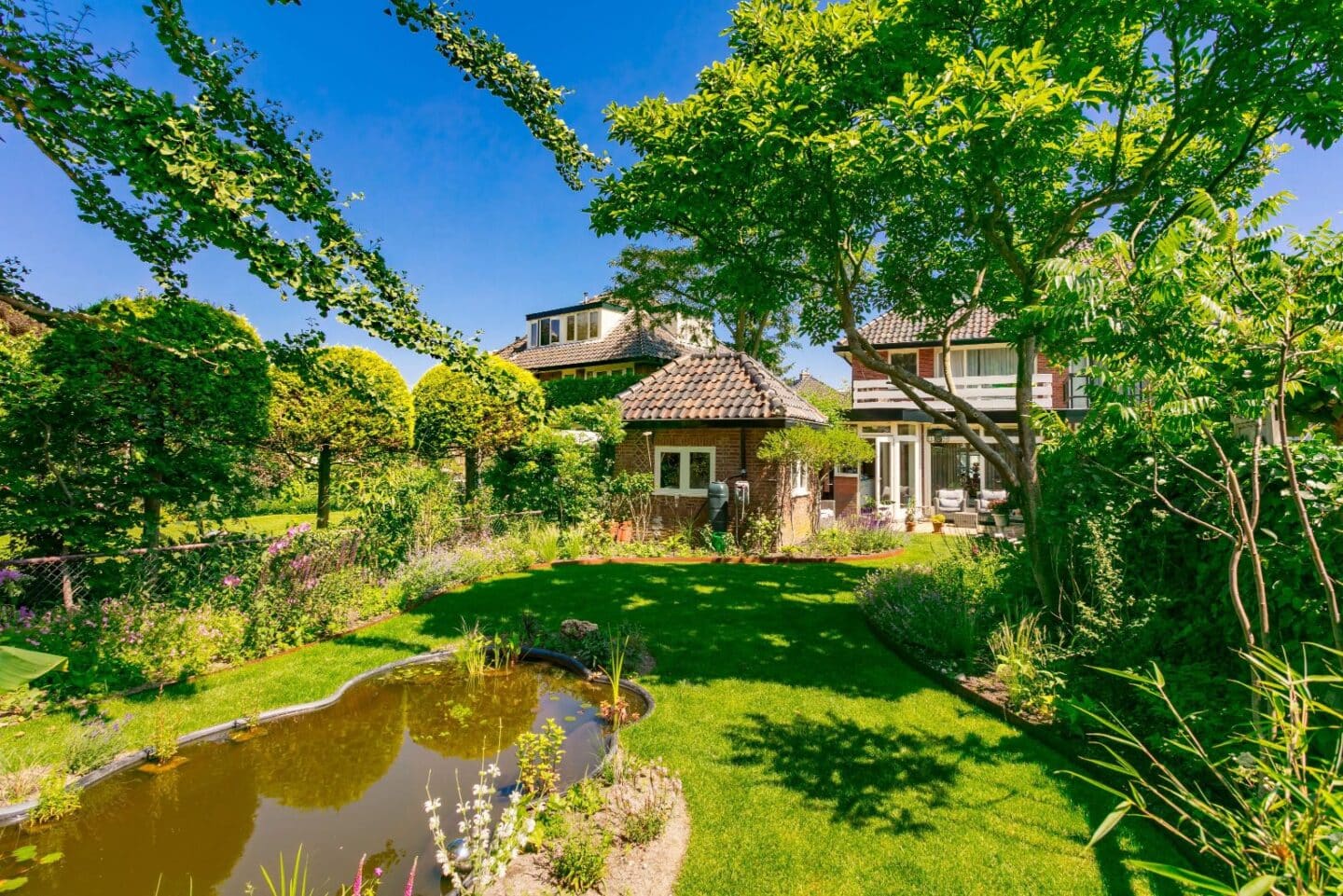 Onderhoud landelijke tuin