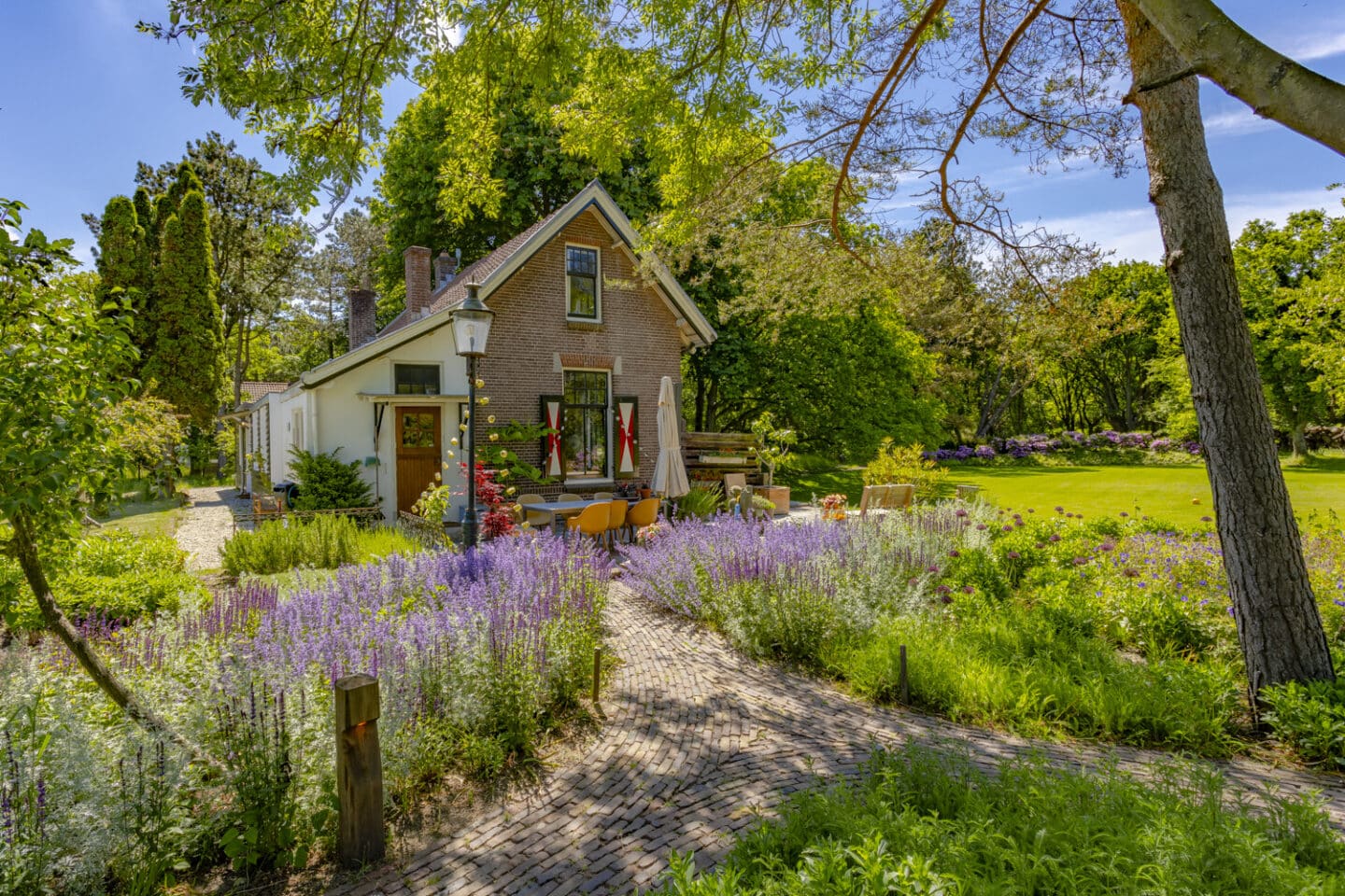 Bestrating, ontwerp en aanleg landgoed in duingebied Santpoort